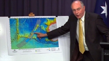 Truss: El vuelo MH370 iba con piloto automático